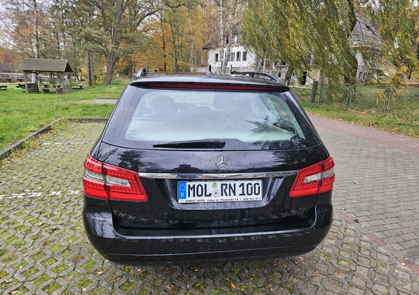 Mercedes-Benz Klasa E cena 49900 przebieg: 278000, rok produkcji 2010 z Łobez małe 379